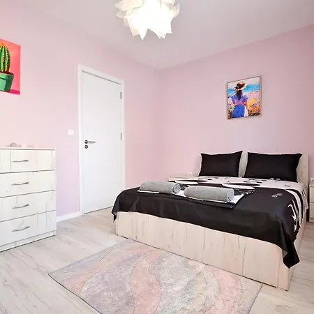 Modern Escape Lägenhet Varna